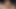 Büyük göğüslü, fit seksi bir poposu olan bir güzel büyük bir penisin üzerinde oturuyor