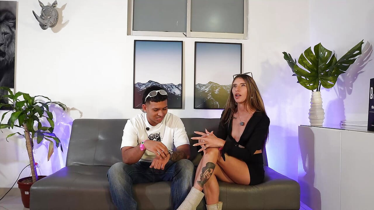 Nous avons interviewé ALLESSA KITTY et elle nous a parlé de ses goûts pour les femmes et de son appréciation des hommes