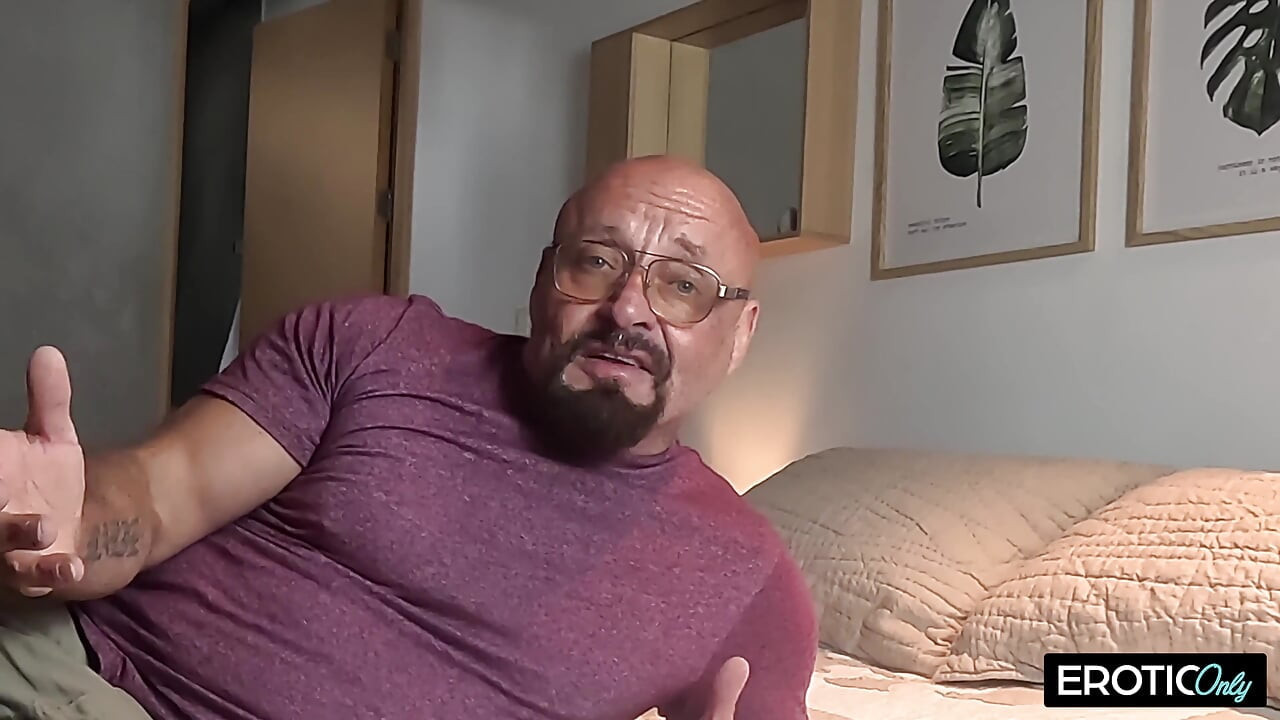 German MILF Without Shame Takes Hard Cock & Talks Filthy on Camera