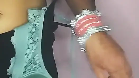 Gadis India desi pertama kali masturbasi