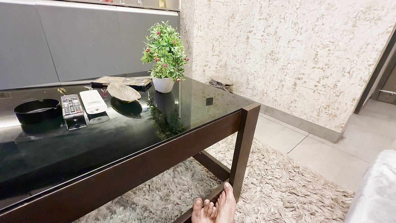 Apni Girlfriend Ko Oyo Room per Bula Ke Uske Sath Rough Sex Kiya