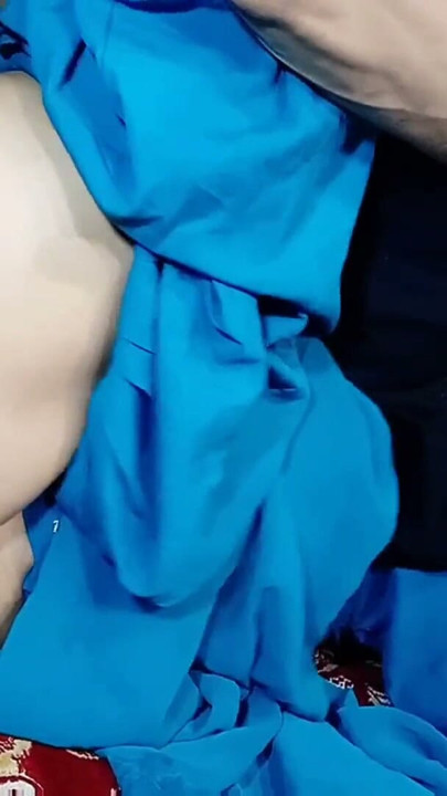 blue dressed indian punjabi girlfriend ki chudai outclass pussy fucking missionary sex with hindi moans | Clip 1