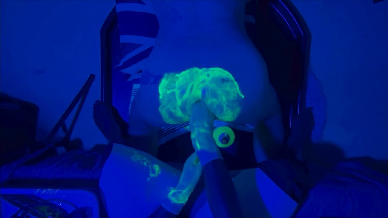 Ultraviolet anal punishment