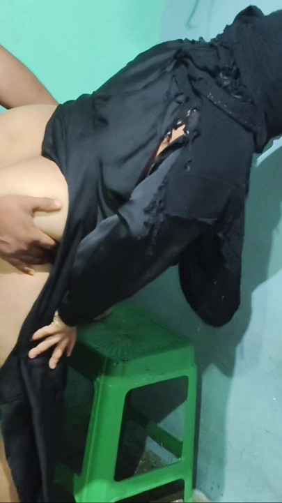 Come on boys let's fuck this muslim bhabhi fucking bich | Clip 1