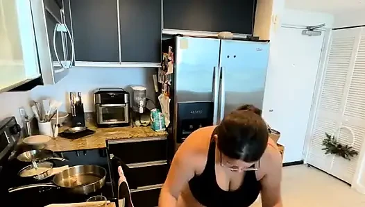 Live Stream with Dani Valentina