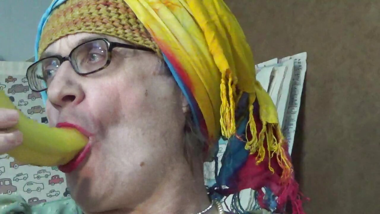 Travesti Serge Ave-lusin. 2026df