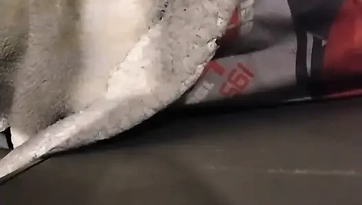 Saten bayan sikin her yerine boşalıyor