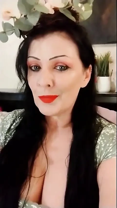 Cute Smoking MILF Red Lipstick