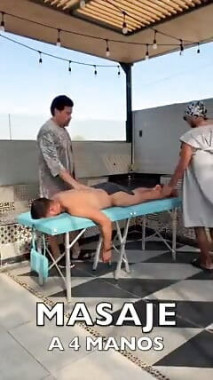 4-hand Massage