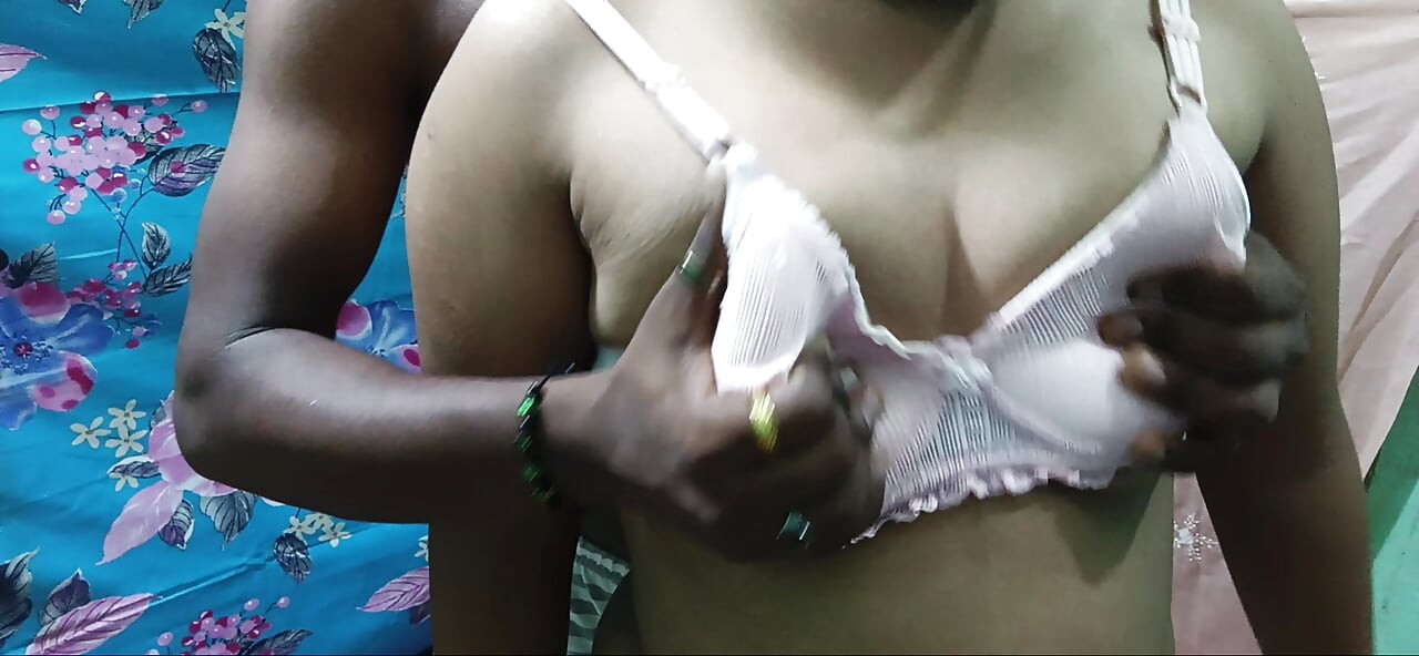 When l fucked her ass first time, she was crying