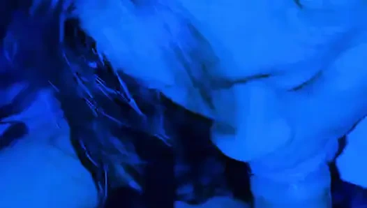 Die freundin meines mannes kommt auf mein gesicht