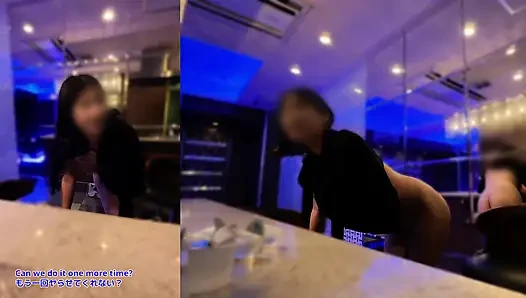 Zum ersten mal sex mit meiner besten freundin nach Schließung der bar (# 419)