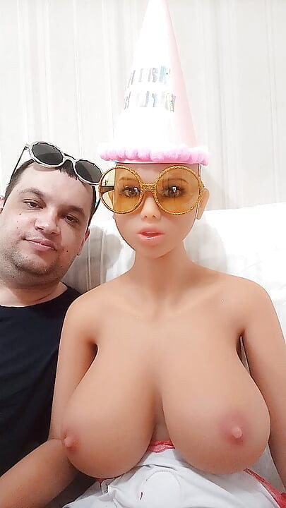 Tourist breasts doll mondial 2026  San Francisco