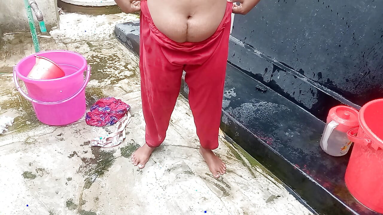 Amateur Desi Hot Step Mom Big Ass Big Nipple Outdoor Shower Exclusive Scene Captured By Her Step Son