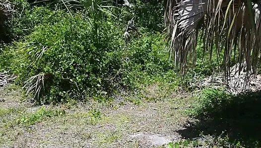 Bts Naturspaziergang und Masturbation auf dem Trail