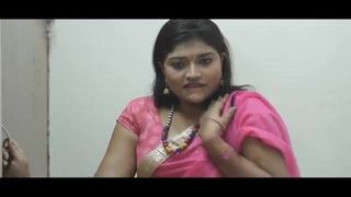 INDIAN MILF NAVEL SHOW AND TEMPTING VOICE