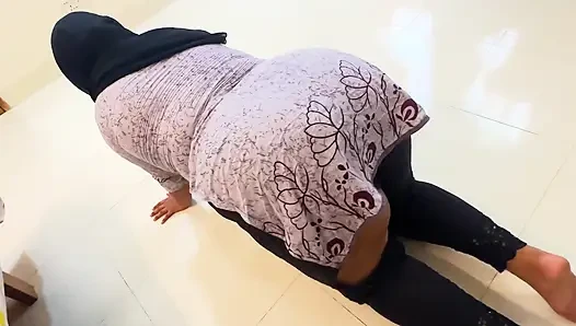 19yo Big Ass and Big Tits BBW Hot Maid Fucked by Owner While She Cleaning Room - Ep-2