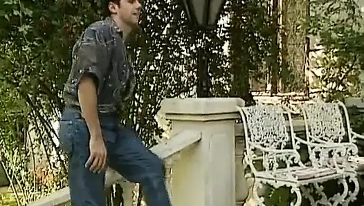 In den arsch geficktes deutsches schätzchen kann einen tag ohne schwanz gehen