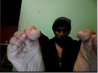 chatroulette straight male feet - seriously meaty feet