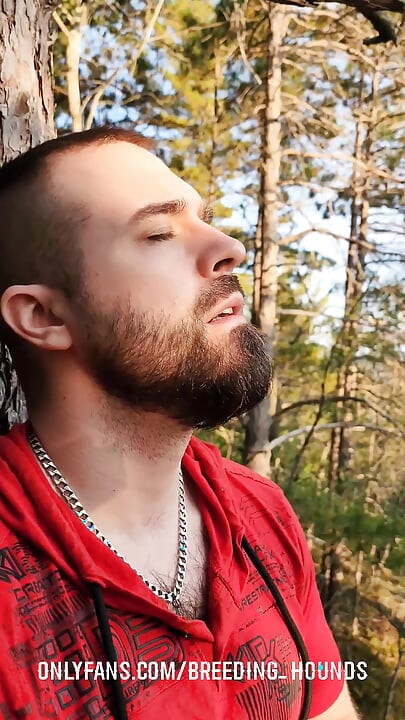 Horny straight bro blowing and kissing while on a mountain hike.