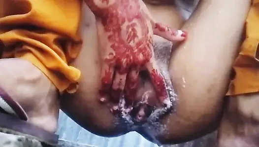 Super dampfendes bangladesch-mädchen, solo-masturbation, die Sie nicht glauben, trendet jetzt auf den sozialen Medien überall.