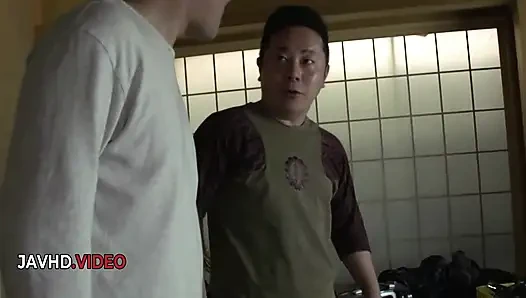 Yuri Hyuga Thrills with Sensual Asian Blowjobs in Steamy Threesome Encounter