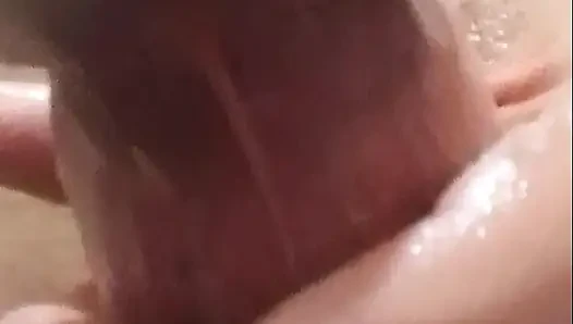 Dilinize büyük miktarda precum