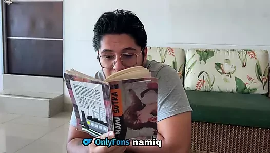 Namisutra मुझे अपने बेवकूफ दोस्त को फंतासी बुक मिलती है और वह मेरे लिए उन सभी को पूरा करती है