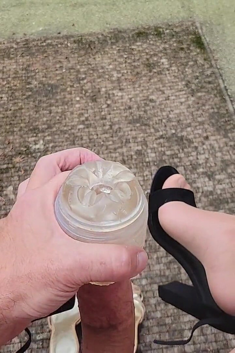 Big Cock Cumming Outdoors in Heels