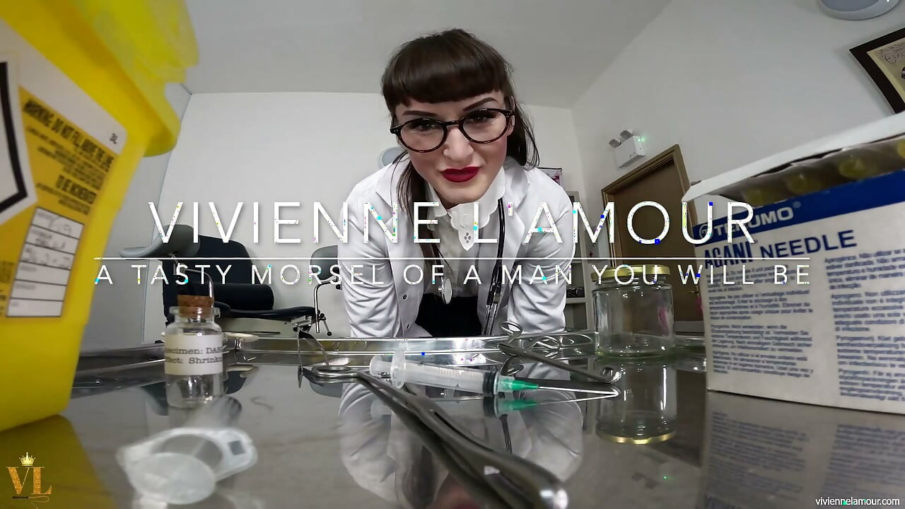 Vivienne l'amour - aşağı inip yutuyor - dr l'amour profesörünü yutuyor