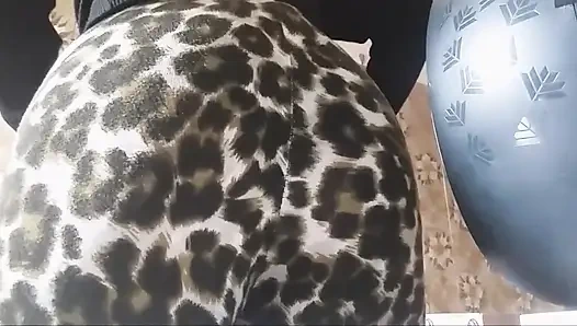 Video seks interaktif dan pedasku: menghamiliku dan ketemu sama ibu tirimu yang masih muda