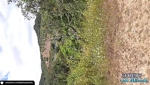 İş arkadaşımı arabada sikiyorum ayaklarını dölle dolduruyorum ev yapımı amatör