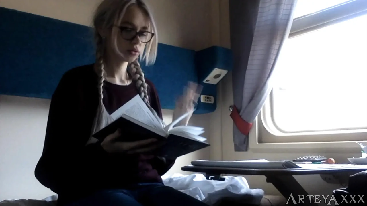 How to Entertain Yourself on the Train