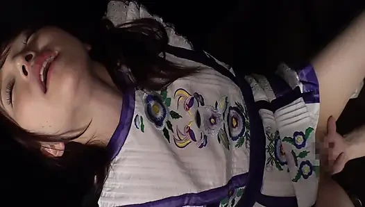 Tatlı cazibe derin ve yoğun bir karşılaşmaya dönüşerken masum idol rina gerçek tarafını ortaya koyuyor