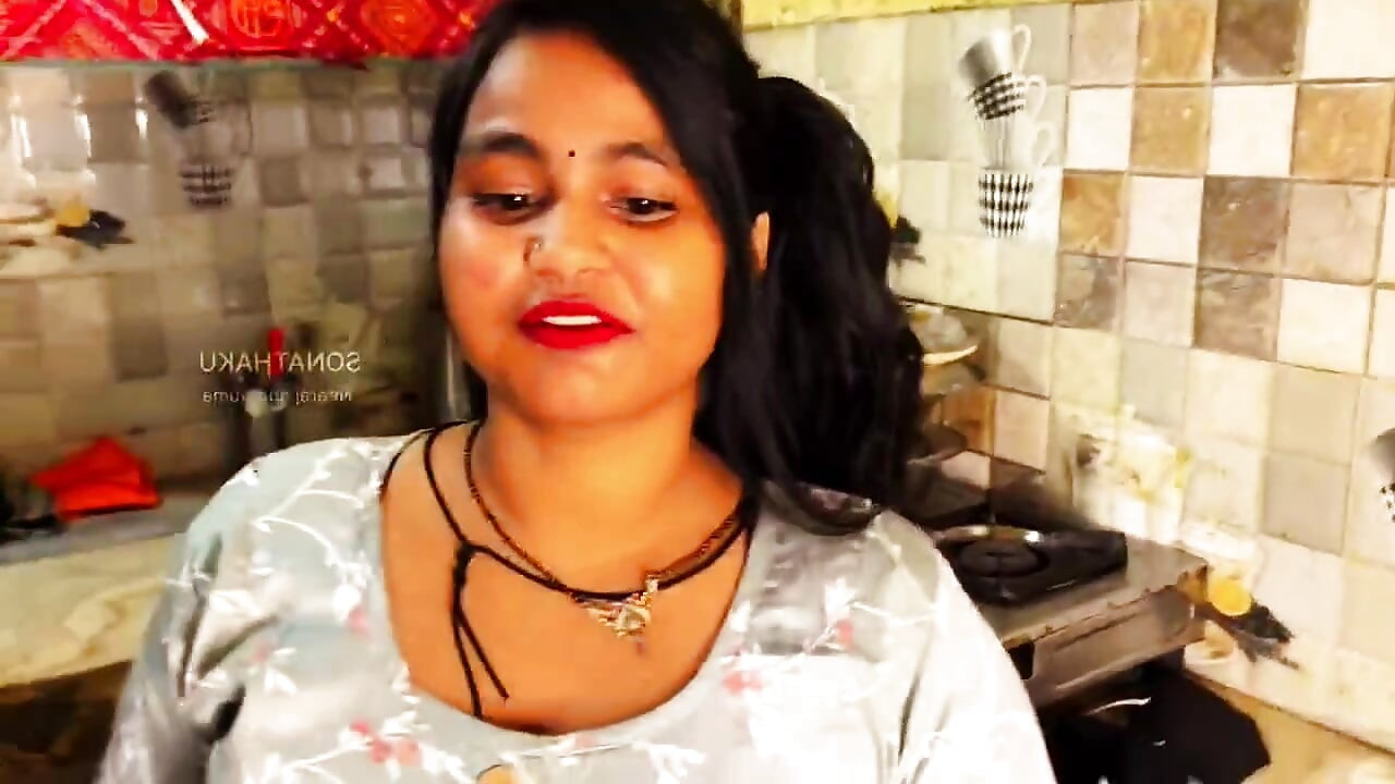 Aunty Was Working in the Kitchen When Her Step Brother Suddenly Arrived, Saw Her and Couldn’t Control Himself  He Started