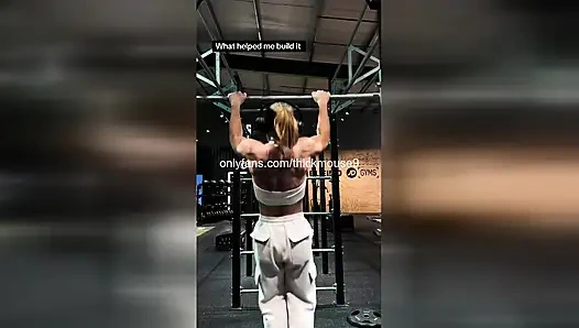Pantat bahenol gadis perawan 18 tahun dientot habis-habisan sama kontol di gym
