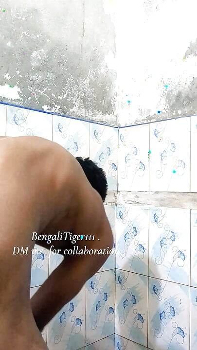 Bengal Driver Goes All Out! Hot Solo Body Show & Extreme Close-Up Cumshot
