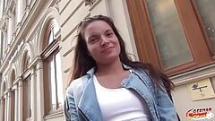 Duitse scout - fitte tiener Anita Bellini anaal