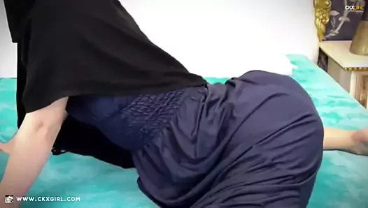 Khaya Muslim Arab Twerking Dress Webcam at CKXGirl