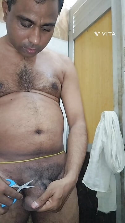 #Indian pornstar ravi y gilgolo boy ravi follando mientras se afeitan la polla