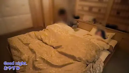 Late-night Sex with a Female Friend()