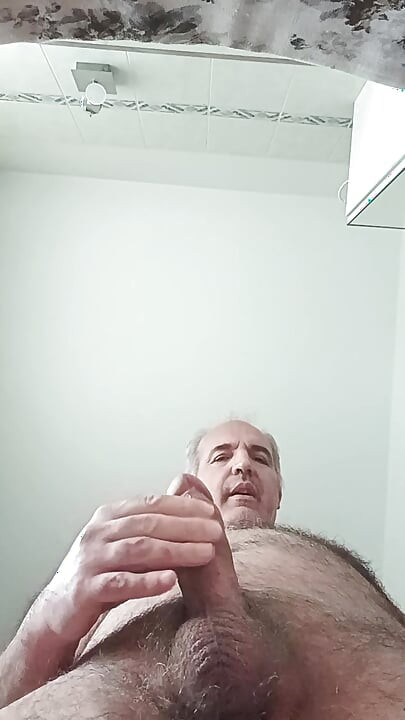 Tutorial for a Pleasant Penis Massage with a Flow of Sperm on the Smartphone Screen