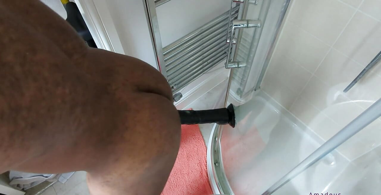 Store dildoer jeg trenger for å trene rumpa mi til å ta større