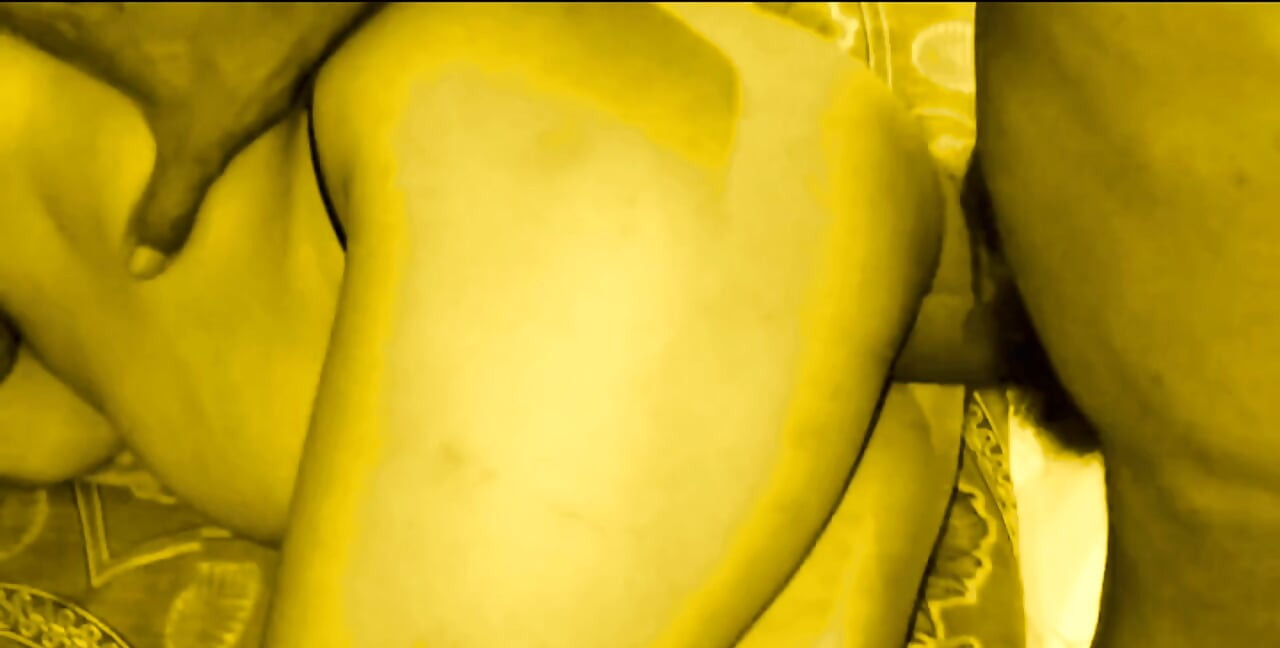 Video viral rekaman seks tante seksi india dientot habis-habisan sama adik laki-laki suaminya!