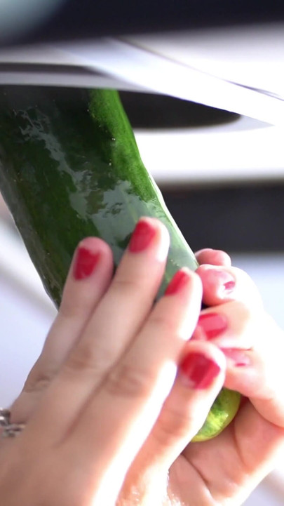 Unvergesslicher Moment von "Wie man beste handjobs mit Melktisch gibt"