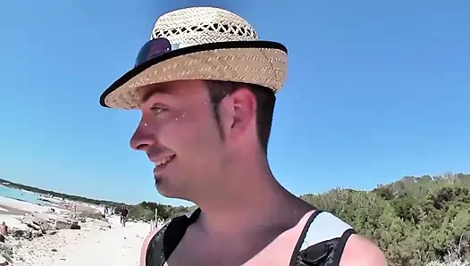 Анальный вход на улице!!