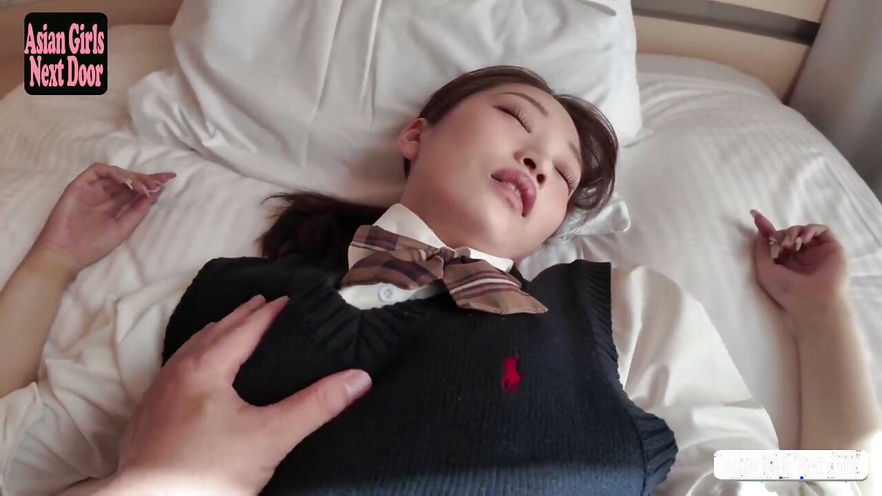 Dating Idol Trainee Nagloko sa Kanyang Boyfriend sa Hot Spring. Raw Sex at Creampies ang Nag-iwan sa Kanya na Gusto Pang Manatili.1st