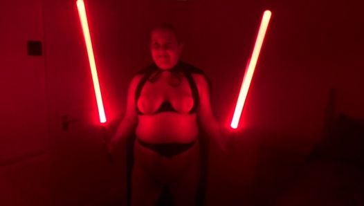 Yıldız savaşları cosplay – Sith Lady Darth Vixen