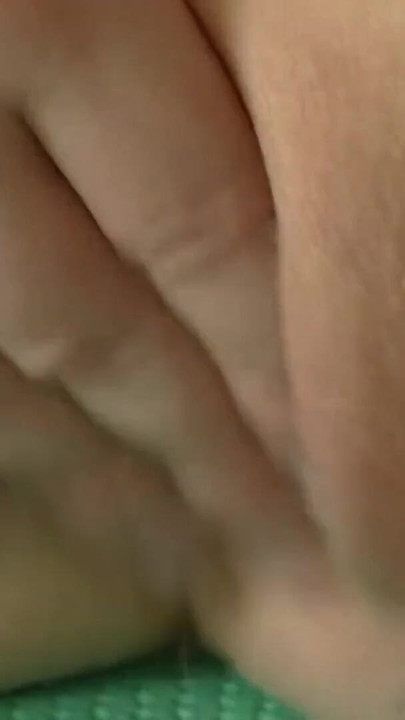 Vovó no centro comercial persuadida a foder e filmada pornô privado bem em casa! Retrô | Clipe 2