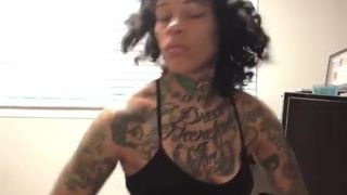 Che Mack Ass shaking pt2